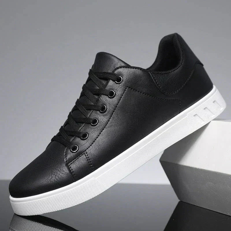 Zapatillas de piel clásicas
