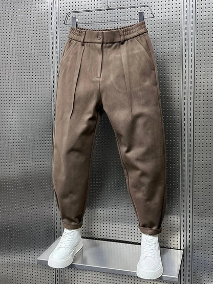 Pantalón slim fit elegante