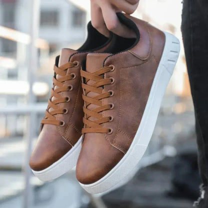 Zapatillas de piel clásicas